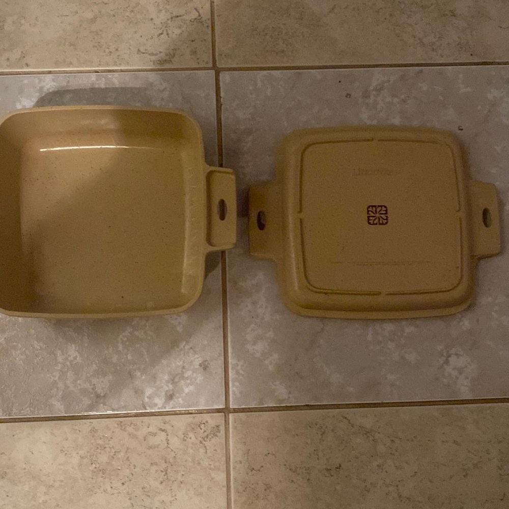 LittonWare Vintage microwave,conventional,convection oven use 1.5 quarts,7 x7